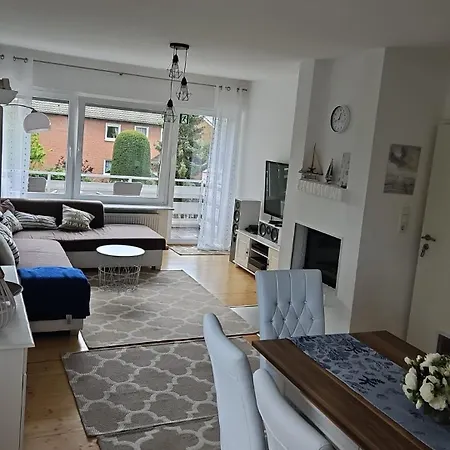 Ferienwohnung Monteurewohnung Mit 2 Schlafzimmern,Parkplatz Fuer Grosses Fahrzeug Vorhanden 8,5M Lang Вадерсло Экстерьер фото