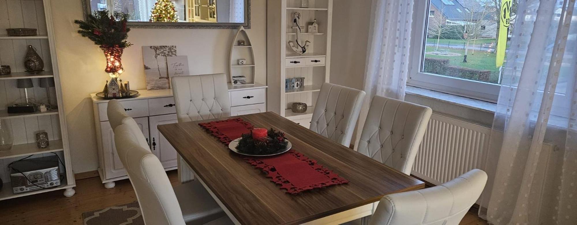 Apartment Monteurewohnung Mit 2 Schlafzimmern,parkplatz Fuer Grosses Fahrzeug Vorhanden 8,5m Lang *